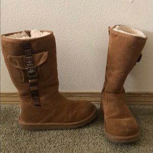🦋SOLD🦋 Ugg boots with pocket on the side